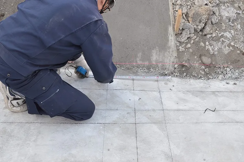 現場作業員 (月給)